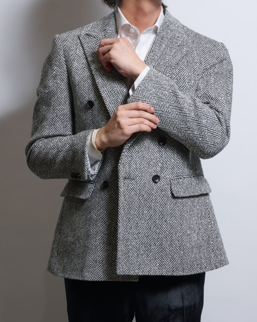 グレーヘリンボーンツイード ダブルジャケット - LYDIA
