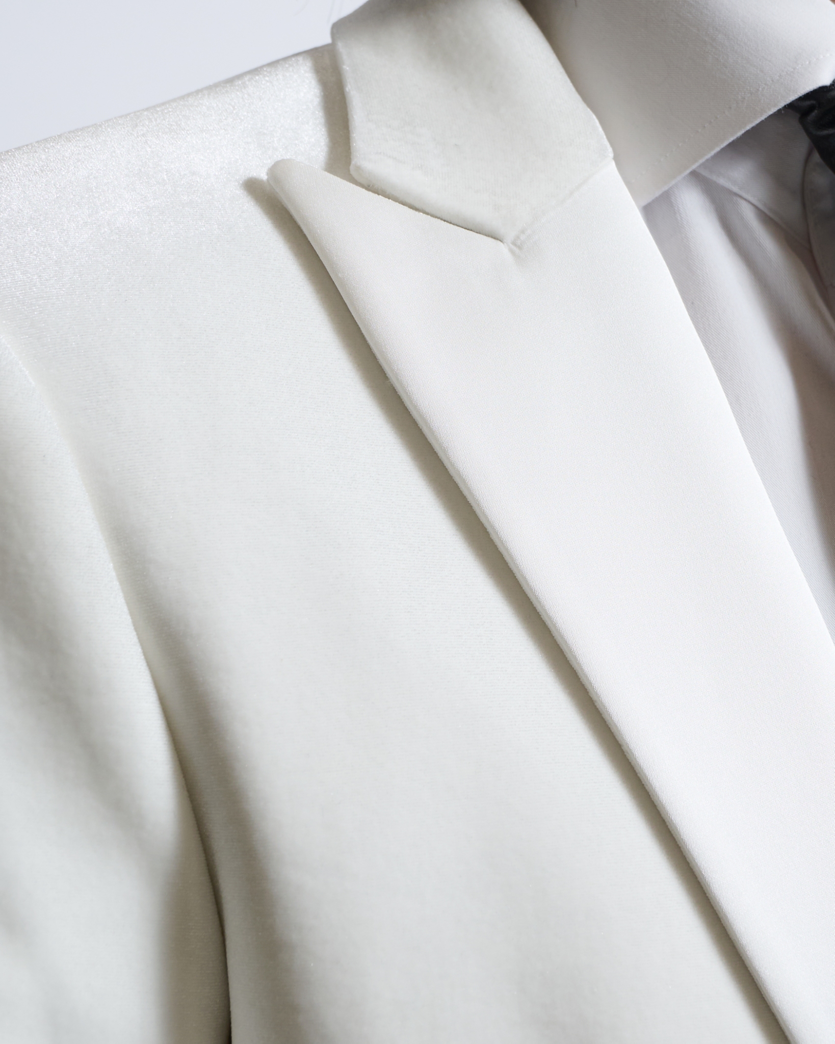 ホワイトベロアシングルジャケット