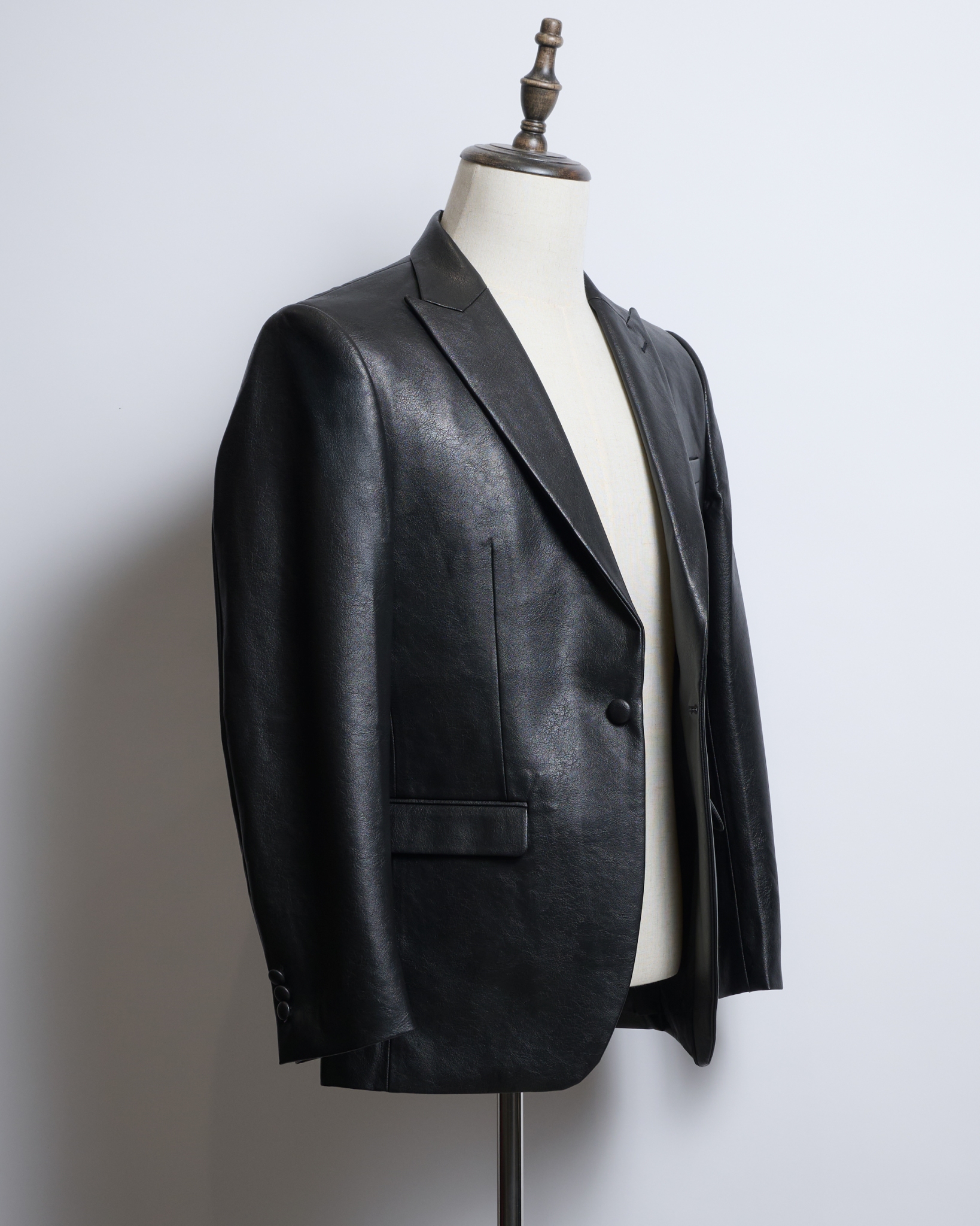 フェイクレザーシングルジャケット