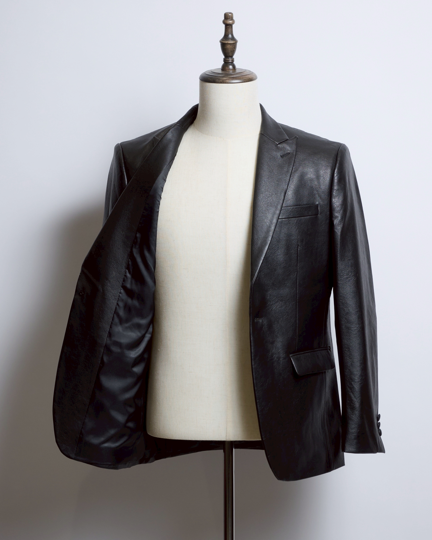 フェイクレザーシングルジャケット