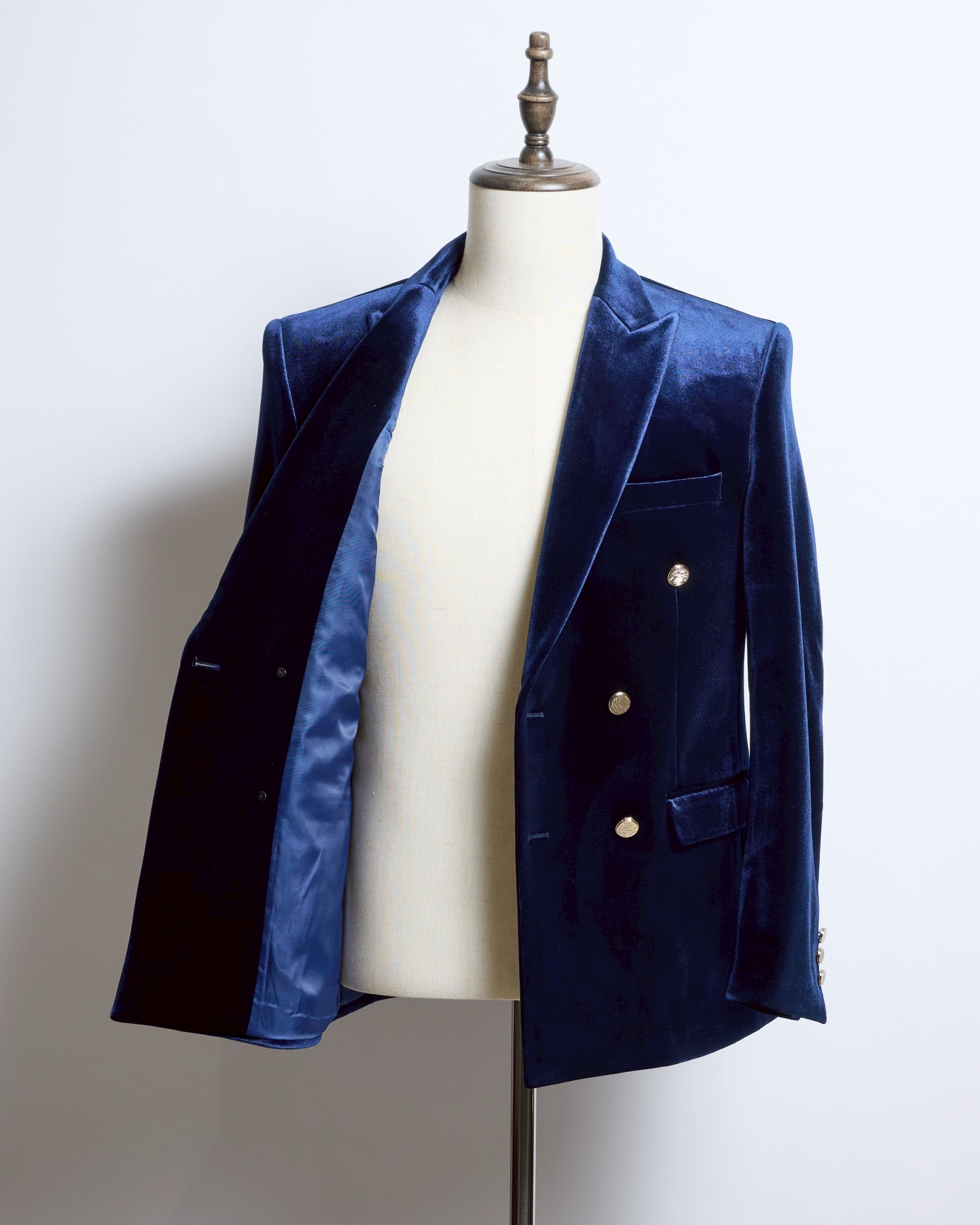 ネイビーベロアダブルジャケット、ゴールドボタン