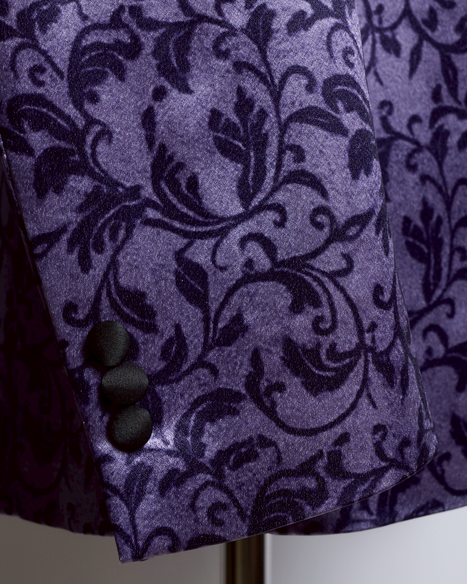 ダマスク柄パープルタキシードジャケット - 画像 (5)